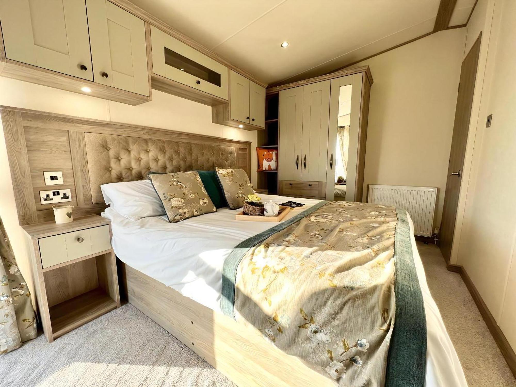 Stunning Caravan With Full Lake View At Southview Holiday Park Ref 33004Ml Skegness Ngoại thất bức ảnh