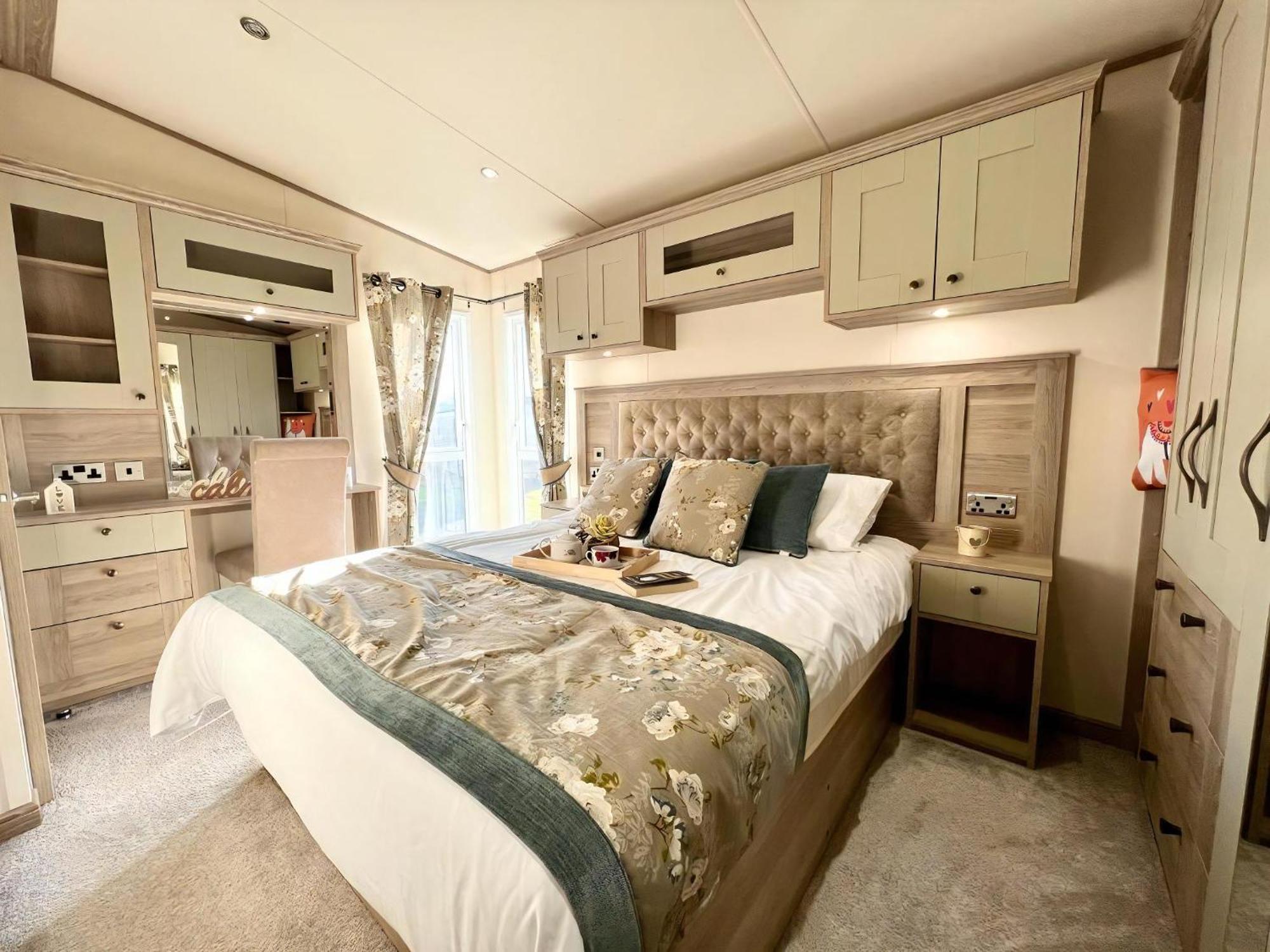 Stunning Caravan With Full Lake View At Southview Holiday Park Ref 33004Ml Skegness Ngoại thất bức ảnh