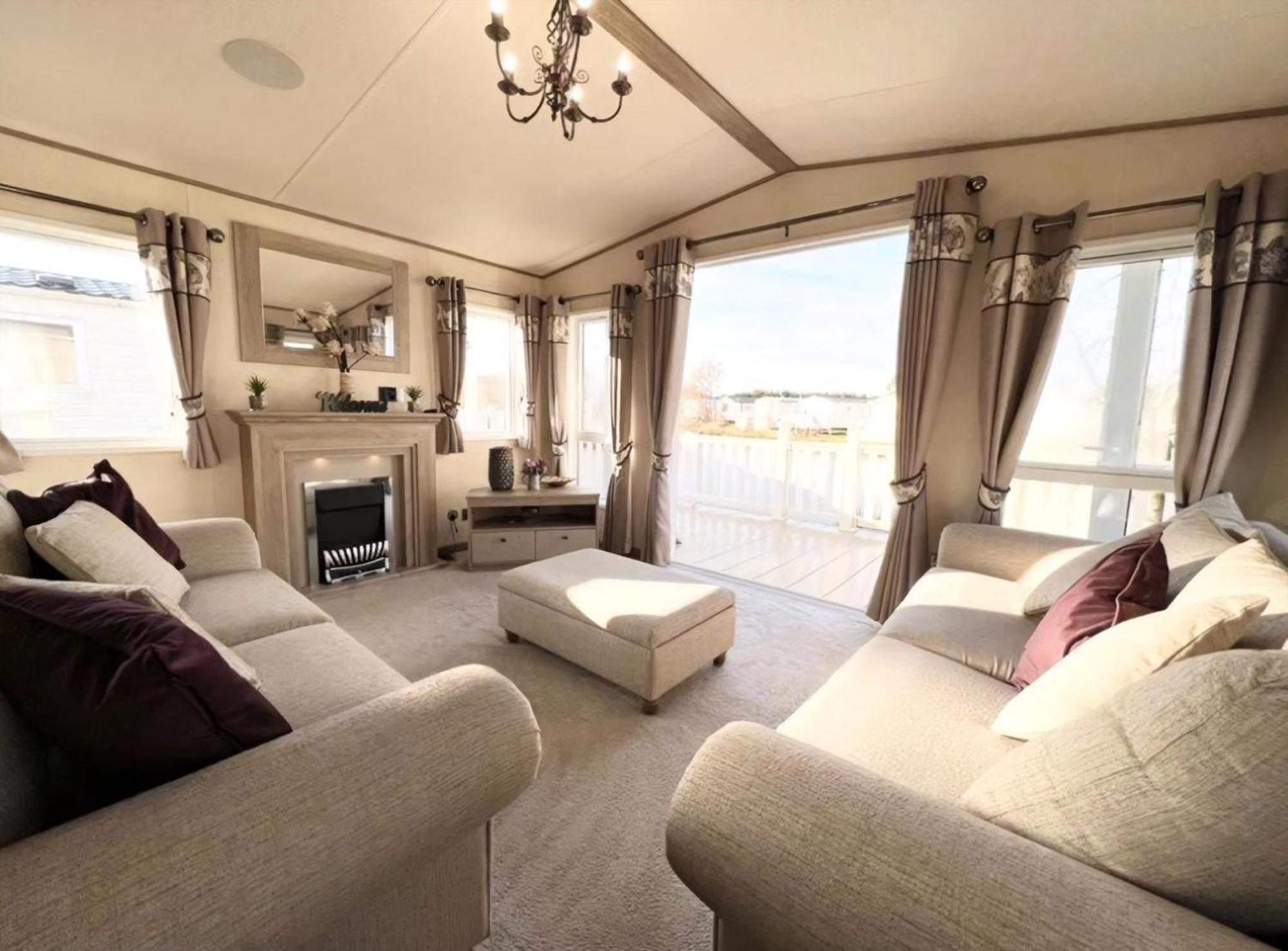 Stunning Caravan With Full Lake View At Southview Holiday Park Ref 33004Ml Skegness Ngoại thất bức ảnh