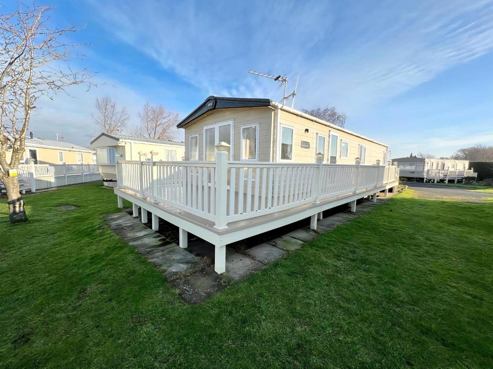 Stunning Caravan With Full Lake View At Southview Holiday Park Ref 33004Ml Skegness Ngoại thất bức ảnh